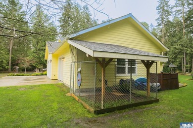 Tucked into the sought-after Panorama Vista community near - photo 42