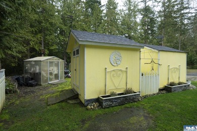 Tucked into the sought-after Panorama Vista community near - photo 46