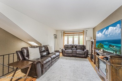 Welcome to 190 Sandalwood Drive in Great Kills. This - photo 3