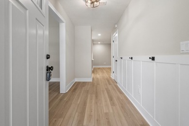 Completely Renovated 4BR/2.5BA on 3/4 Acre -- New Roof, HVAC - photo 6