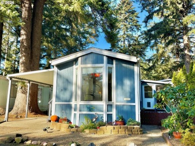 Lake Home For Sale in Florence, Oregon