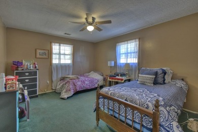 Exceptional investment opportunity! This established Personal - photo 13