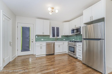 The one you've been waiting for in Westerleigh Turn key... new - photo 5
