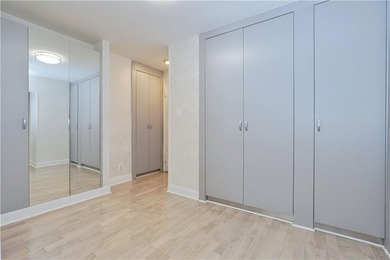 Welcome to luxury, light, and lifestyle in the heart of - photo 2