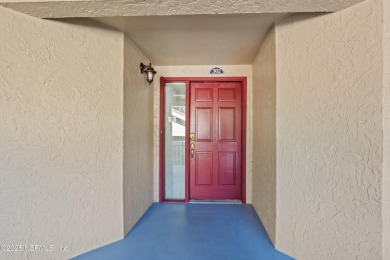 Lake Condo For Sale in Orange Park, Florida