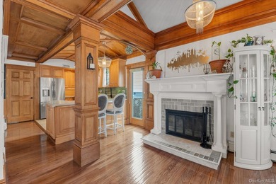 Experience the best of coastal living at 125 Taft Avenue, a - photo 4