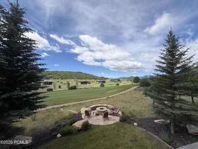Meticulously maintained 4,037 sq. ft., 5 BR attached Tuhaye Home - photo 2
