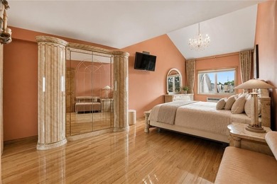 Welcome to this truly one-of-a-kind top-floor duplex condominium - photo 4