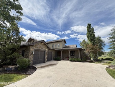 Meticulously maintained 4,037 sq. ft., 5 BR attached Tuhaye Home - photo 4