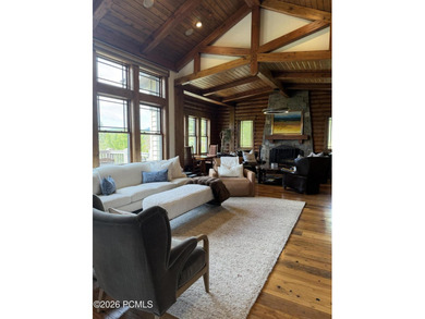 Meticulously maintained 4,037 sq. ft., 5 BR attached Tuhaye Home - photo 6