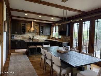 Meticulously maintained 4,037 sq. ft., 5 BR attached Tuhaye Home - photo 10