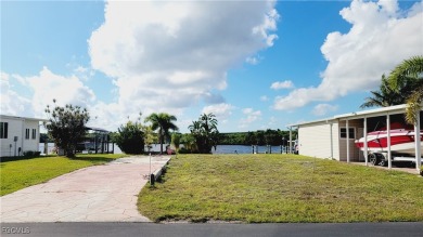 Caloosahatchee River Lot For Sale in Fort Myers Florida