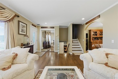 Beautifully maintained and thoughtfully updated, this spacious 4 - photo 6