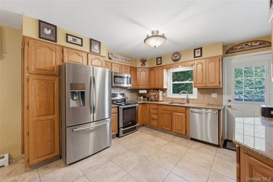 Beautifully maintained and thoughtfully updated, this spacious 4 - photo 8