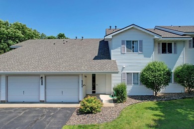 Enjoy the ease of one level living in this well maintained 2 - photo 1