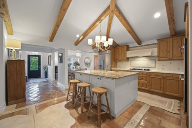 If character, charm and location are high on your priority list - photo 18