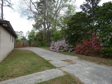 This Charming 4 Bedroom, 2 Bath Brick Ranch In The Desirable - photo 2