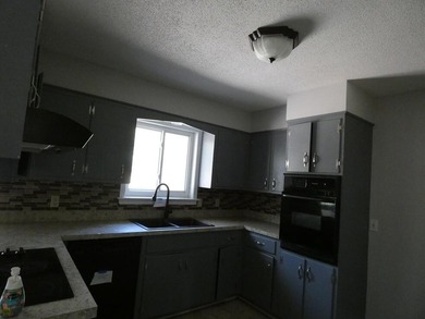 This Charming 4 Bedroom, 2 Bath Brick Ranch In The Desirable - photo 7