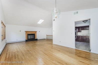 Welcome to 233 Eylandt St! This spacious 2-family home is - photo 5