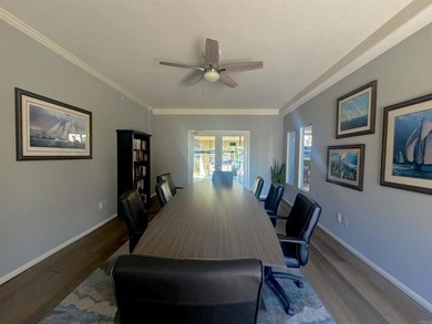 Live the Point Loma coastal lifestyle in this light-filled - photo 10
