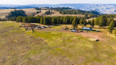 30,000+/- acre ranch on the Joseph Plains, this ranch features - photo 15
