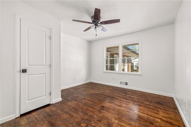 Move-in ready and beautifully renovated, this spacious 4-bedroom - photo 22