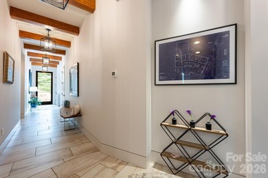 Luxury mountain living at its finest in this one-level, stunning - photo 3