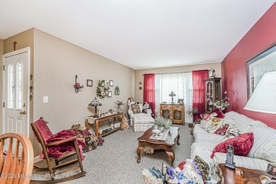 BAY TERRACE! 3 BEDROOMS! Welcome to this beautifully maintained - photo 3