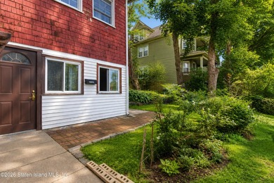 Welcome to this unique historic turn-of-the-century colonial - photo 4