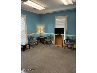 Previously Dental Office but could be used for various - photo 2