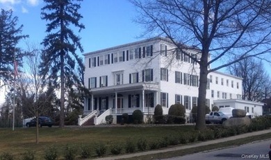 Your opportunity at Wellesley Gardens - Douglaston's most sort - photo 30