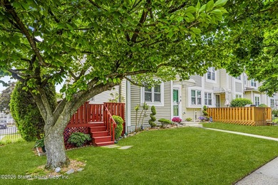 Welcome to this beautifully updated single-family townhouse in - photo 3