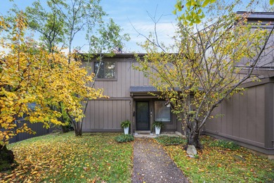 Lake Fontaine Townhome/Townhouse Sale Pending in Lexington Kentucky