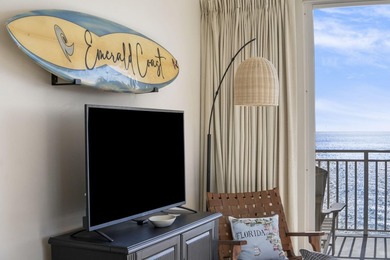 Perched on the 21st floor at the highly sought-after Splash - photo 9