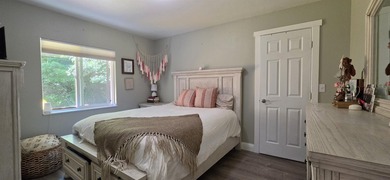 2 bedroom, 2 bath home on a spacious 1-acre lot in a peaceful - photo 11