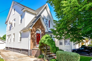 WELCOME TO 592 OAKLAND AVENUE . THIS BEAUTIFUL 3 BEDROOM - photo 1