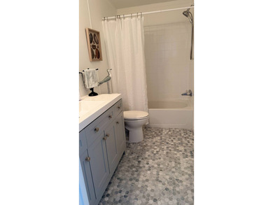 Why You'll Love This Home - Move-in ready with thoughtful - photo 14
