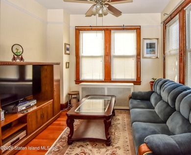 WELCOME TO 592 OAKLAND AVENUE . THIS BEAUTIFUL 3 BEDROOM - photo 5