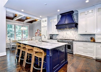 Unbelievable new price and  opportunity! Step into this stunning - photo 16