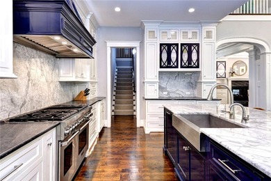 Unbelievable new price and  opportunity! Step into this stunning - photo 18