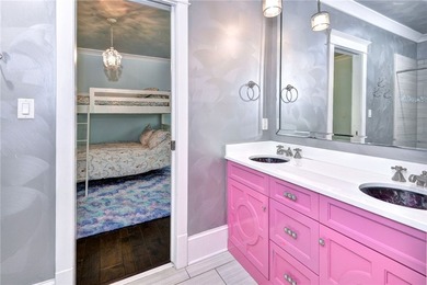 Unbelievable new price and  opportunity! Step into this stunning - photo 35