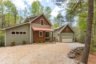 Nestled at the end of a quiet cul-de-sac in Sapphire Valley - photo 8