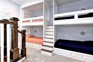 Unbelievable new price and  opportunity! Step into this stunning - photo 38
