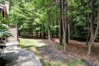 Unbelievable new price and  opportunity! Step into this stunning - photo 45