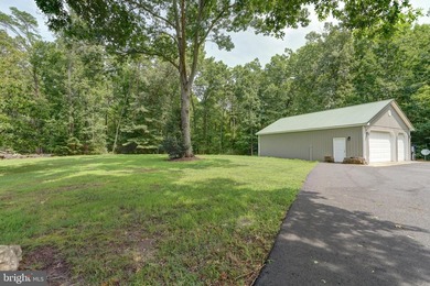 Welcome to your furnished Lake Anna getaway in the sought-after - photo 46