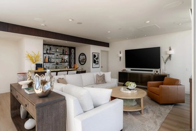 Welcome to Renaissance Penthouse Residence 2204, a recently - photo 4