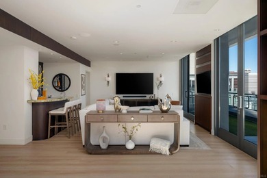 Welcome to Renaissance Penthouse Residence 2204, a recently - photo 9