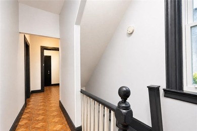 Welcome to this beautifully maintained and recently upgraded - photo 5
