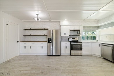 Move-in ready 3-bedroom, 2-bath, 2-car garage pool/spa home - photo 8