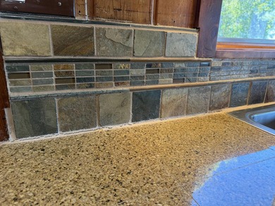 TURN KEY GRAND LAKE WATERFRONT!!! 102' On highly desirable area - photo 29